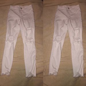 AMERICAN EAGLE WHITE HI-WAISTED JEGGING!!!